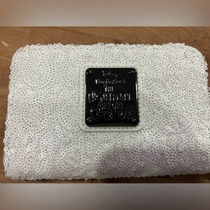 NWOT
Loungefly Nightmare Before Christmas Wallet